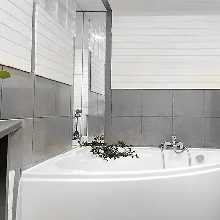 Apartmán Spacious With 5 Bedrooms And 2 Bathrooms For 12 Guest In Cracow Old Town
