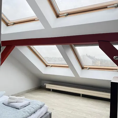 Spacious With 5 Bedrooms And 2 Bathrooms For 12 Guest In Cracow Old Town Apartmán Krakov