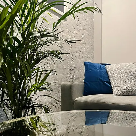 Spacious With 5 Bedrooms And 2 Bathrooms For 12 Guest In Cracow Old Town Apartmán