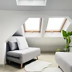 Spacious With 5 Bedrooms And 2 Bathrooms For 12 Guest In Cracow Old Town * קרקוב