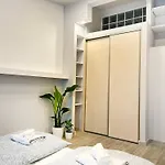 Spacious With 5 Bedrooms And 2 Bathrooms For 12 Guest In Cracow Old Town דירה *
