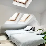 Spacious With 5 Bedrooms And 2 Bathrooms For 12 Guest In Cracow Old Town
